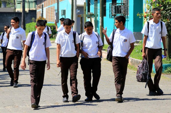 Solo 3 colegios públicos de San Pedro Sula figuran en resultados de PAA