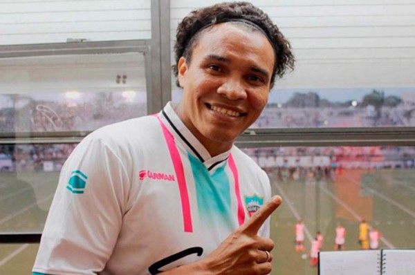 David Suazo habla de su futuro; 'Rambo' de León se ofrece a impensado club