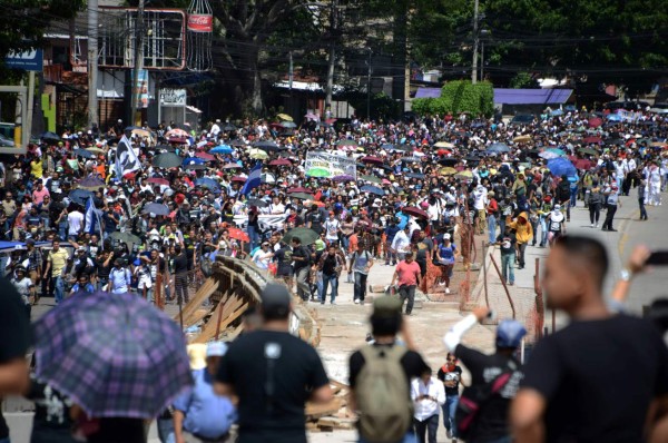 Inicia el diálogo para solucionar el conflicto en la Unah