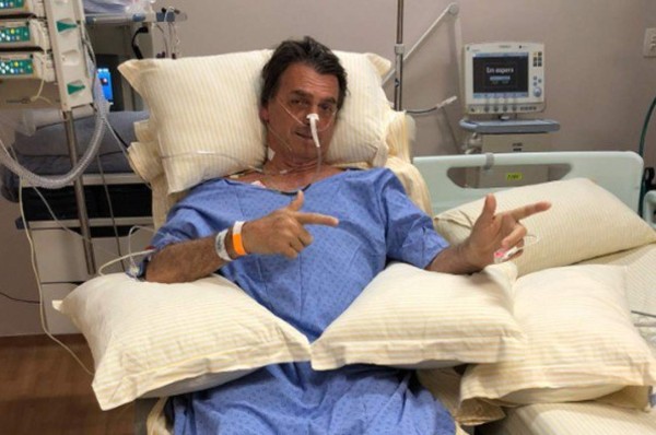 Brasil: Bolsonaro hace campaña desde su cama de hospital