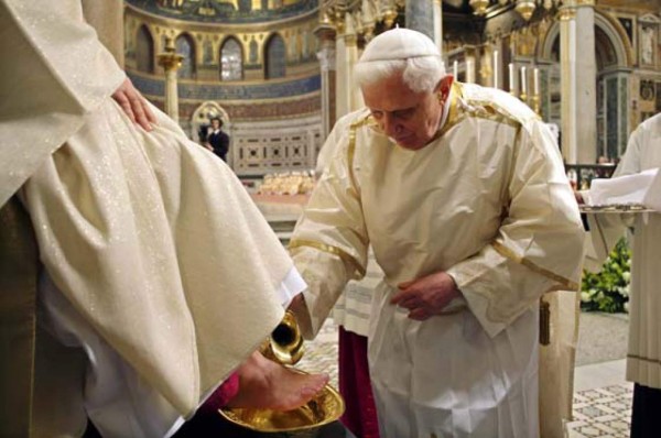 El Papa preside las misas del jueves santo