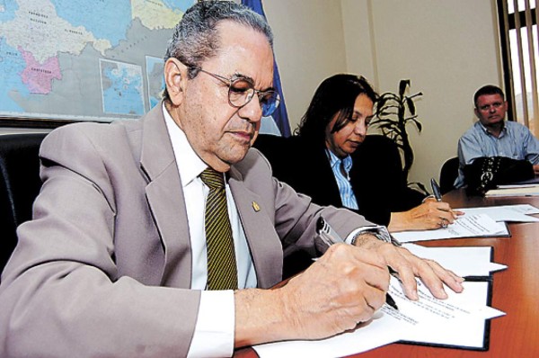 Reina estará en la ONU en un mes