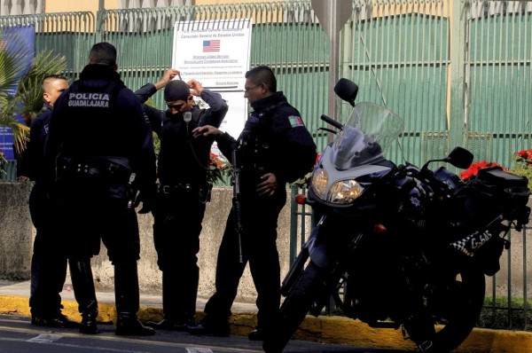 Atacan consulado de EEUU en Guadalajara, México, con artefacto explosivo
