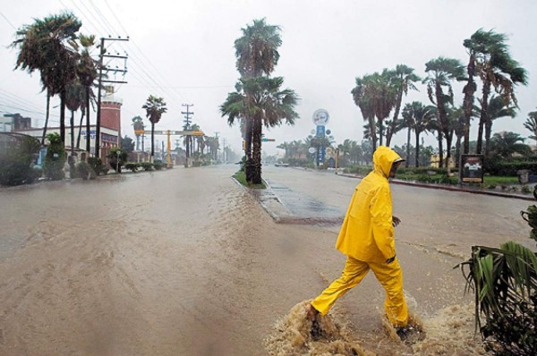 Aumentan a 11 los muertos causados por Henriette en México