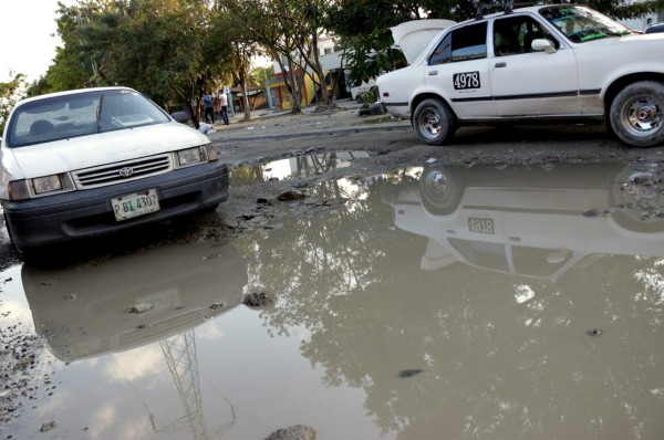 Sector Satélite urge reparación de vías
