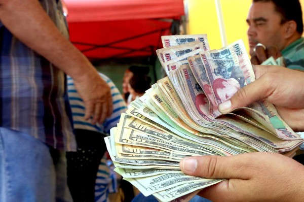 En L887.9 millones cayó inversión del sector público durante 2015