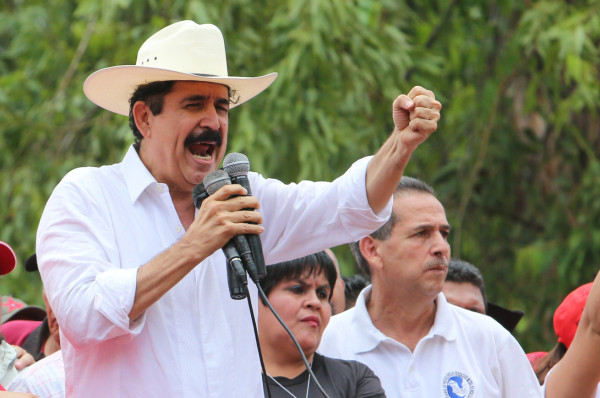 Manuel Zelaya: 'TSE no quiere el conteo de actas, busca un pretexto'