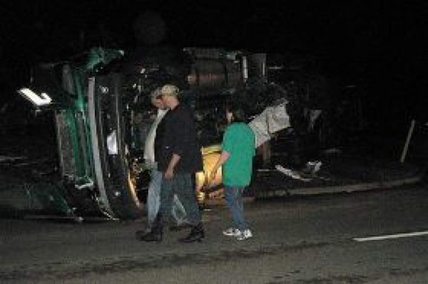 9 muertos y decenas de heridos por tornado en Kansas