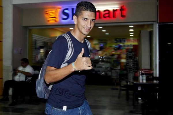 Johnny Leverón ficha por el Marathón