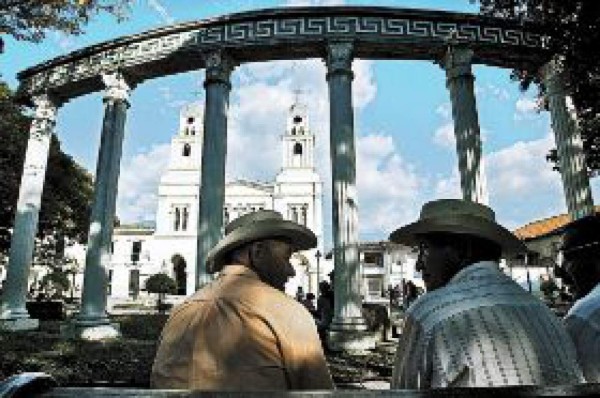 Bienvenida Colombia a Centroamérica