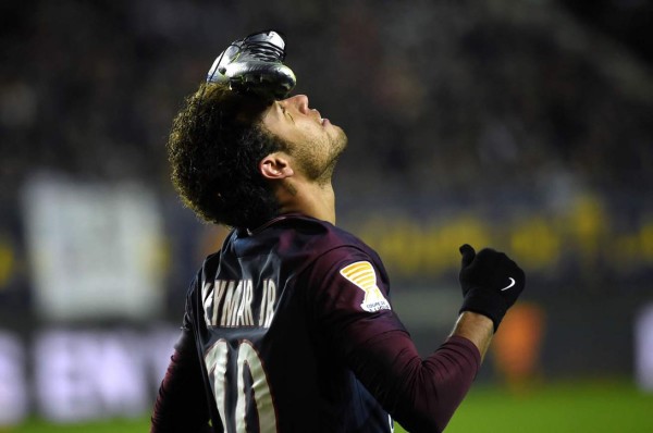 El motivo del inusual festejo de Neymar que indignó a sus rivales