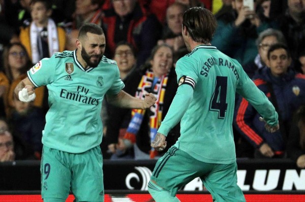 Agónico empate del Real Madrid ante Valencia con gol de Benzema en el último segundo