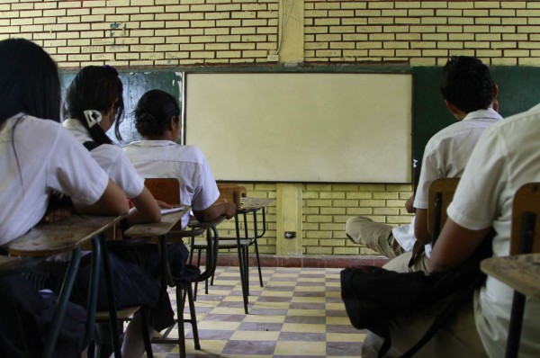 Maestros piden traslados, asediados por inseguridad