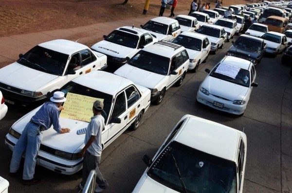 Factura petrolera de Honduras baja un 24,8 % en cuatro meses por COVID-19  