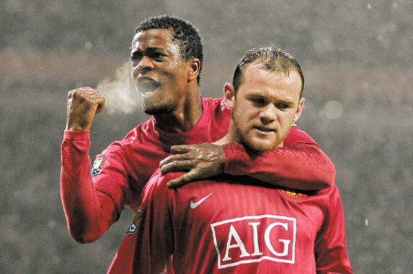 Manchester acaricia la gloria