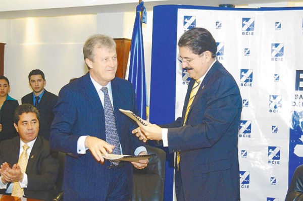 Bcie dona a gobierno 60 millones de dólares