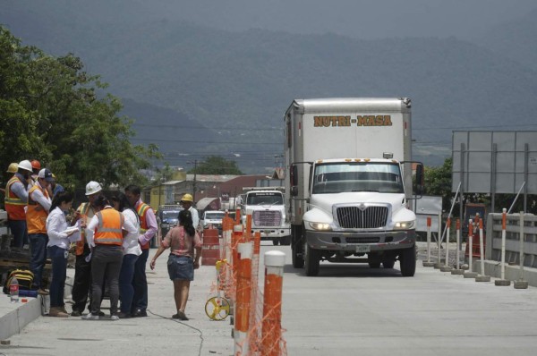 Habilitan 2.2 kilómetros de la nueva trocha de la 33 calle