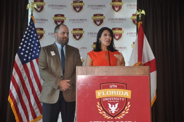 Empresarios destacan alcance de UTH Florida University