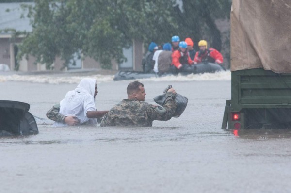 Ya son 17 los muertos por el huracán Matthew en EUA