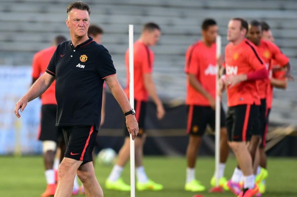 Revuelta de jugadores en el Manchester United contra Van Gaal