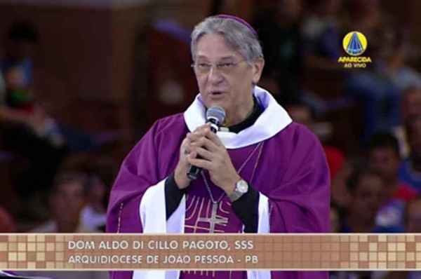 Papa Francisco acepta renuncia de arzobispo por escándalo de pederastia