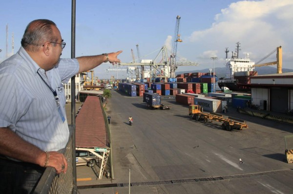Despilfarro y corrupción en obras menores en la Portuaria