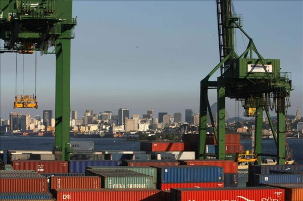 Perú y Honduras reiniciarán negociaciones para un tratado de libre comercio