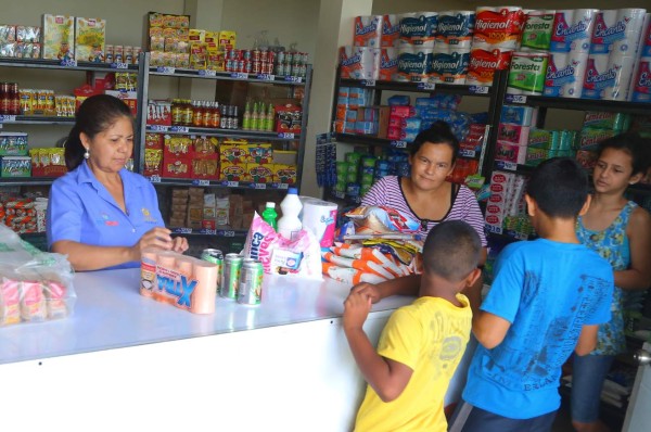 Disponibles las canastas navideñas de Banasupro