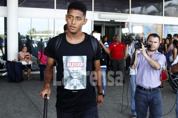 'Choco' Lozano llega a San Pedro Sula y se reporta listo para la Selección