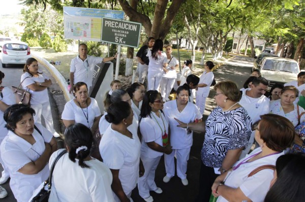 Paralizan labores en Hospital del Tórax