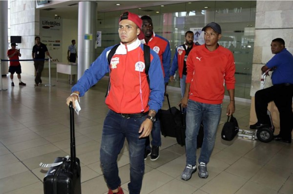 Olimpia retorna a la capital tras derrota en Seattle