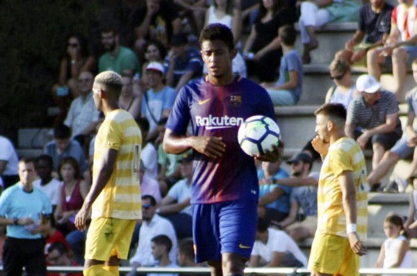 Barcelona B gana amistoso y el 'Choco' Lozano falla penal