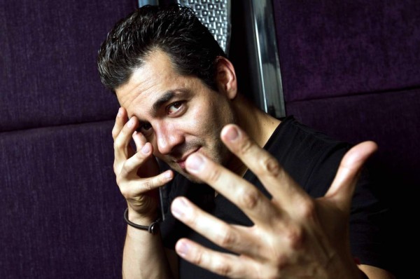 El comediante mexicano Omar Chaparro quiso suicidarse