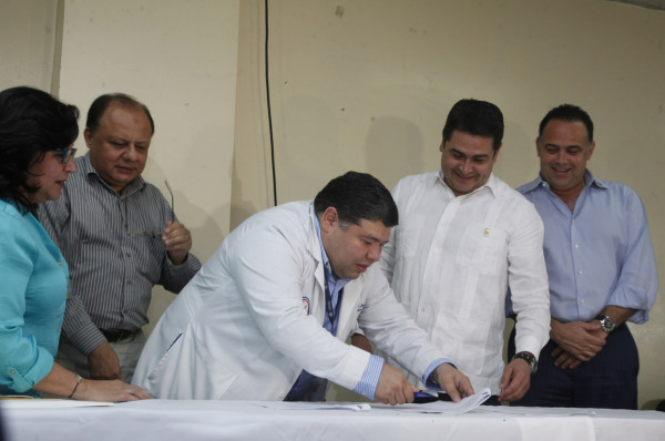 Como en la escuela evaluarán al personal administrativo de Salud