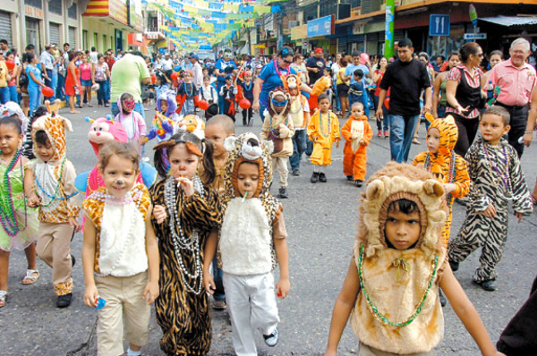 Honduras: ¡Vamos a La Ceiba al Gran Carnaval!