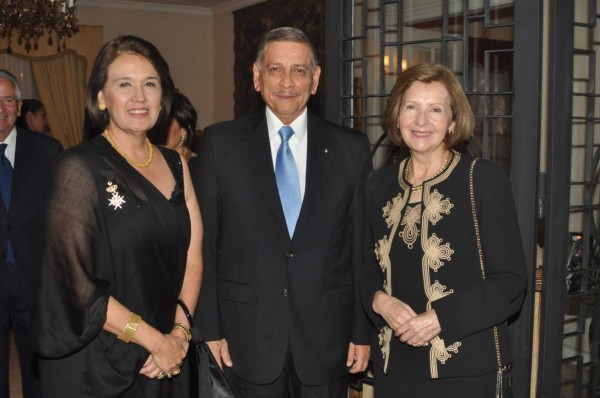 La visita del príncipe de Malta, Frey Matthew