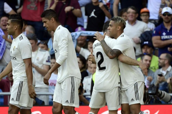 Real Madrid gana al Villarreal en la Liga Española con un doblete de Mariano