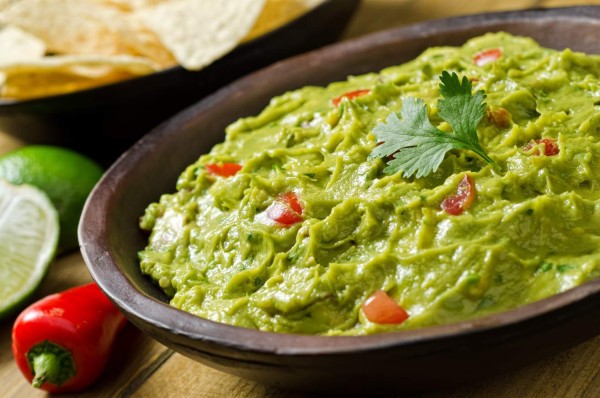 Cómo realizar un guacamole rico y fácil