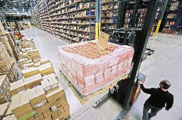 Exagerado déficit en balanza comercial