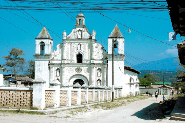 Iglesias majestuosas, coloniales y míticas