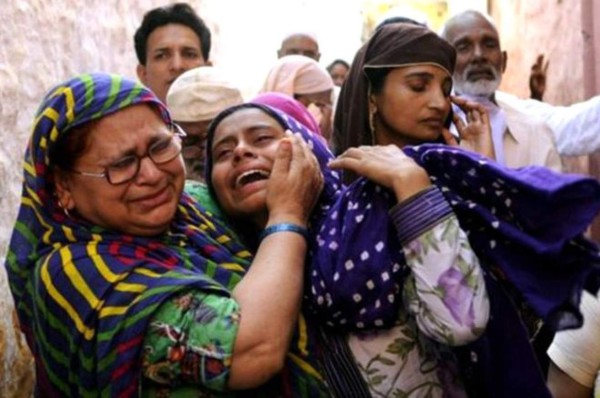 Linchan a un musulmán acusado de comer carne de res