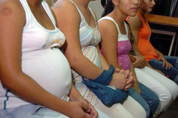 El embarazo adolescente es el mayor problema de la población de Honduras, según la ONU  