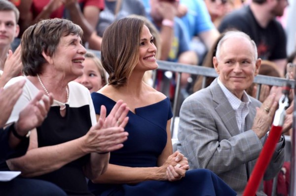 Jennifer Garner recibe su estrella en el Paseo de la Fama