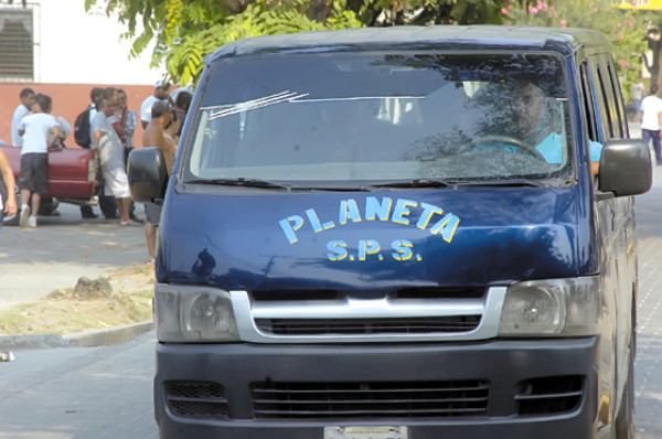 Unos 3,000 habitantes se han ido de la Planeta