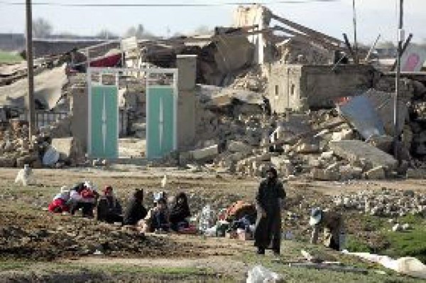 Terremotos dejan decenas de víctimas en Irán