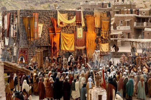 TO GO WITH AFP STORY BY ALI NOORANI - A picture taken on January 2, 2013 shows actors performing on the set of the film 'Muhammad', the first part of a trilogy on the life of the prophet. The award-winning director of Iran's most expensive ever film, 'Muhammad', Majid Majidi told AFP journalists he hopes it will improve Islam's 'violent image', but the religious epic risks angering many Muslims despite not showing the prophet's face. AFP PHOTO / MOHAMMAD FOGHANI