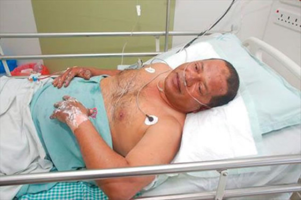 India: Ocho supervivientes en el avión que se estrelló