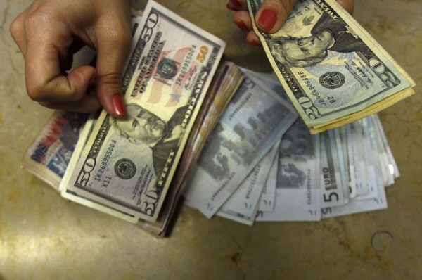 La devaluación no da tregua