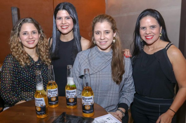 Coctel por el nuevo garden bar La Botella