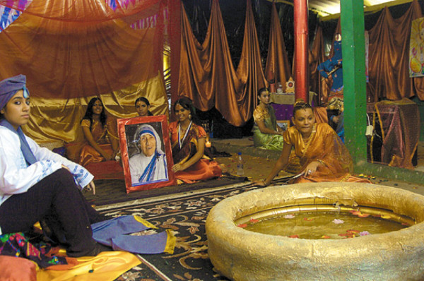 Ritmo, sabor y colorido en VI Feria Hispana